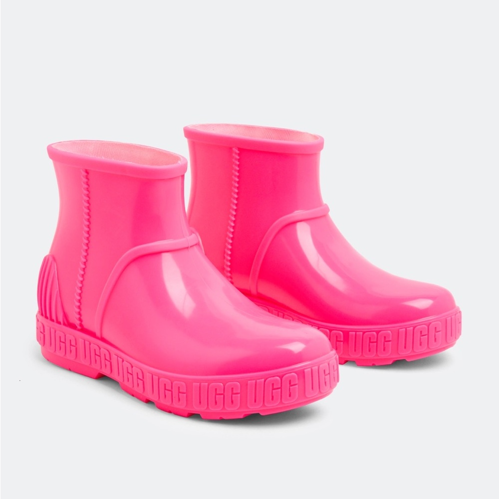 UGG Drizlita rain boots size 1